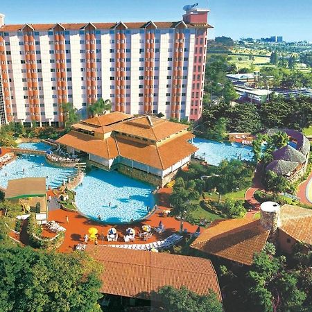 Appartamento Apartamento Luxo Hot Springs Caldas Novas Tay Esterno foto