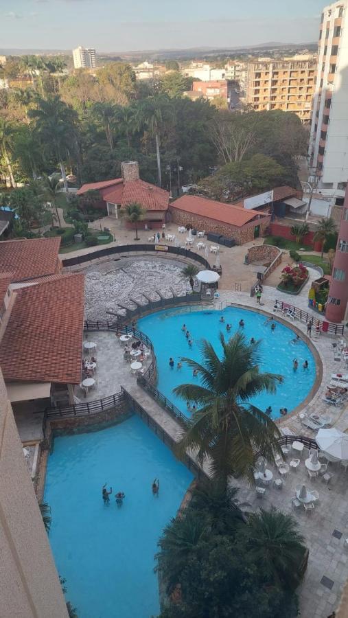 Appartamento Apartamento Luxo Hot Springs Caldas Novas Tay Esterno foto